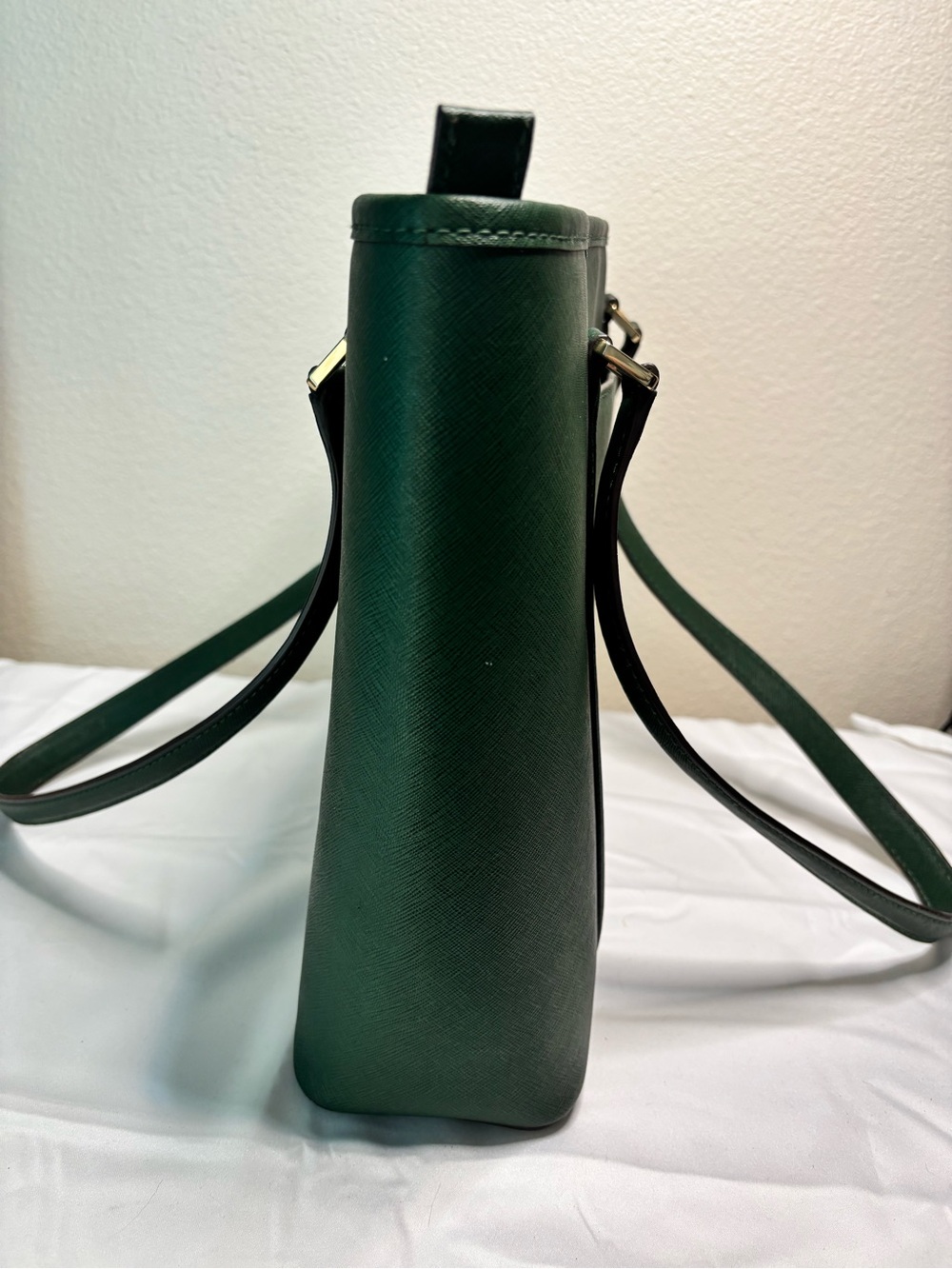 Michael Kors Emerald Jet Set Multifunction Saffiano Leather Tote - Picture 3 of 16